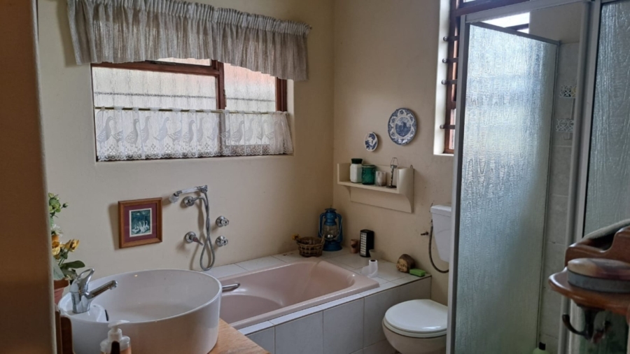5 Bedroom Property for Sale in Caledon Western Cape